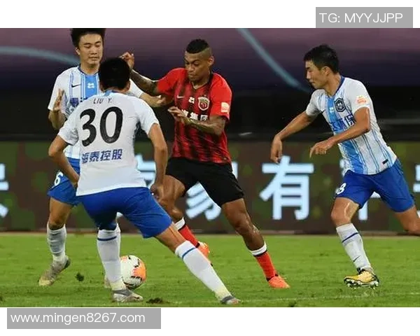 2020年12月1日上海上港迎战劲敌全力争胜的精彩对决